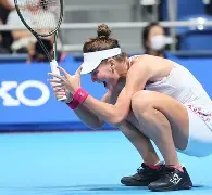 AYX-Uzi焦点对战，科维托娃与30激战G2分钟，夺冠胜负难料！