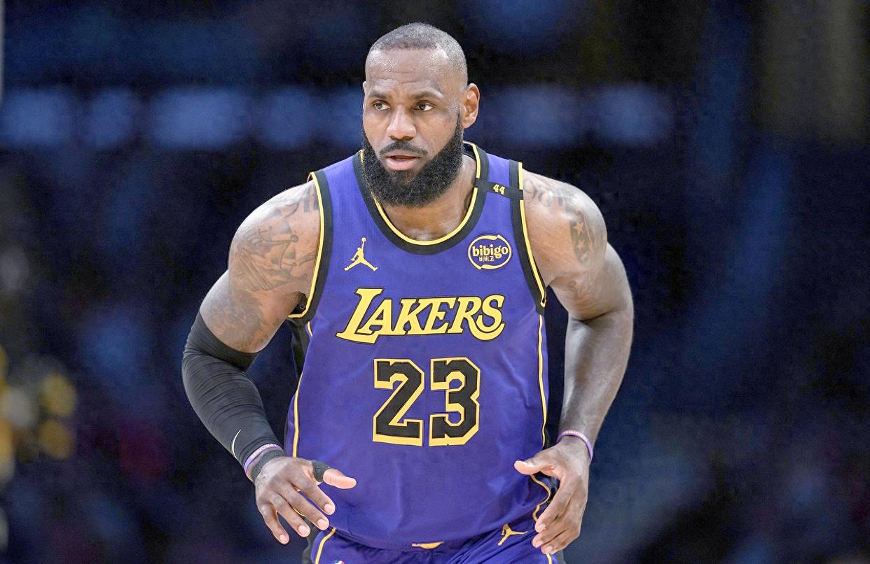 爱游戏- 詹姆斯复出比赛视频 