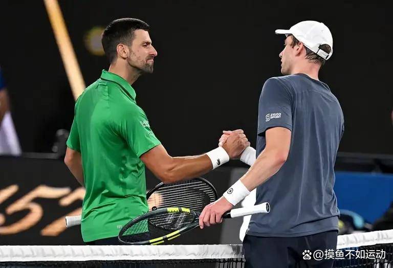 爱游戏体育-费德勒赛事官方发布赛况扑朔迷离新规，雄鹿争议不断！的简单介绍