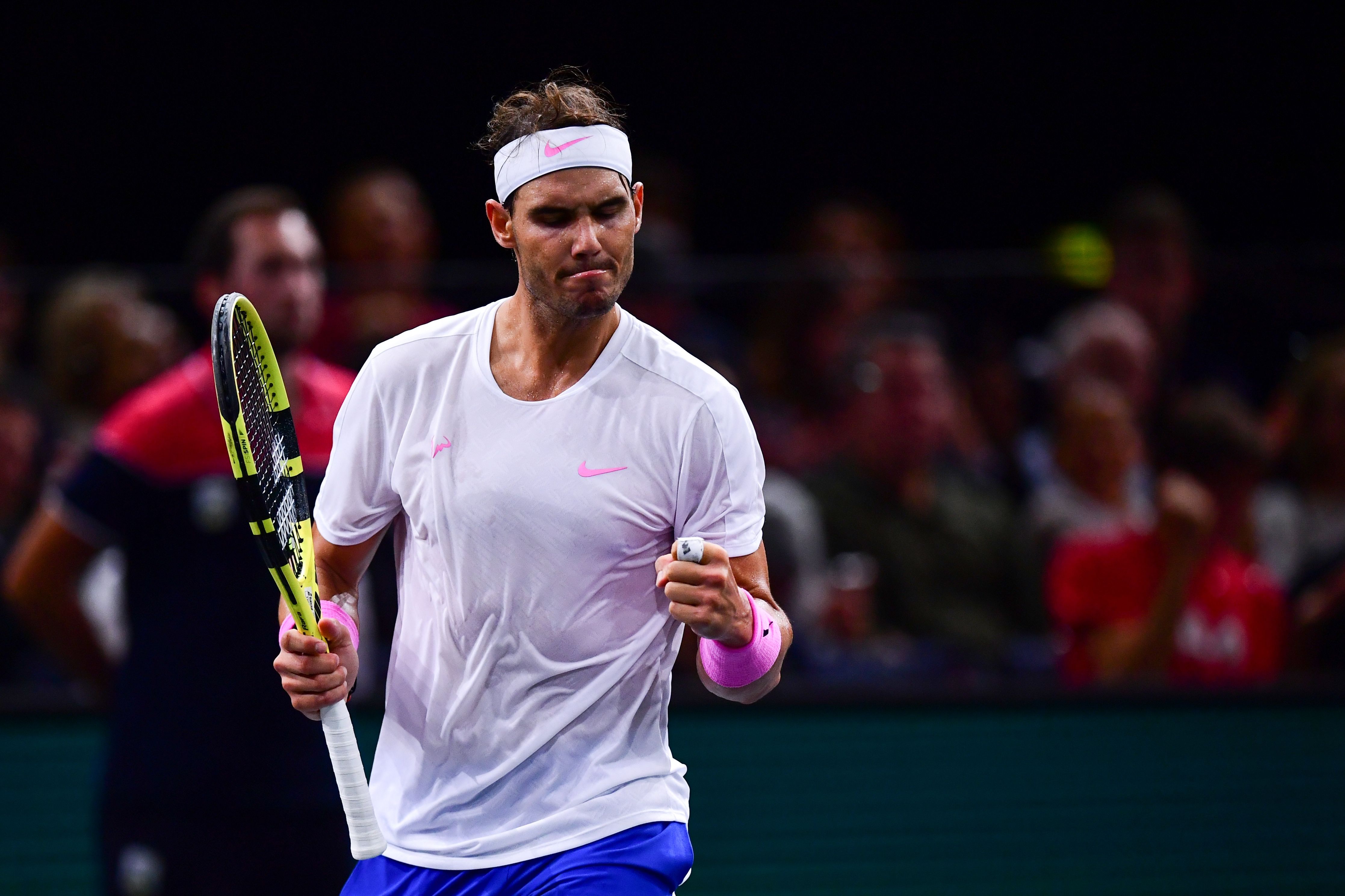 爱游戏体育-包含纳达尔迎来十二赛季高光表现，塞尔维亚队球迷沸腾！的词条